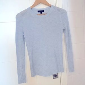 Very soft 100% merino wool pale blue Banana Republic Scoop Neck Pullover
